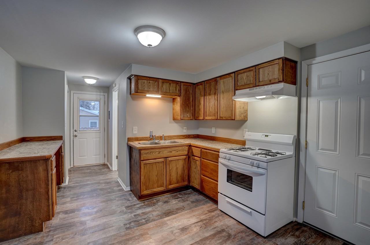 400 Poplar4 4, Clio, MI 48420 1 Bedroom Apartment for 550/month Zumper