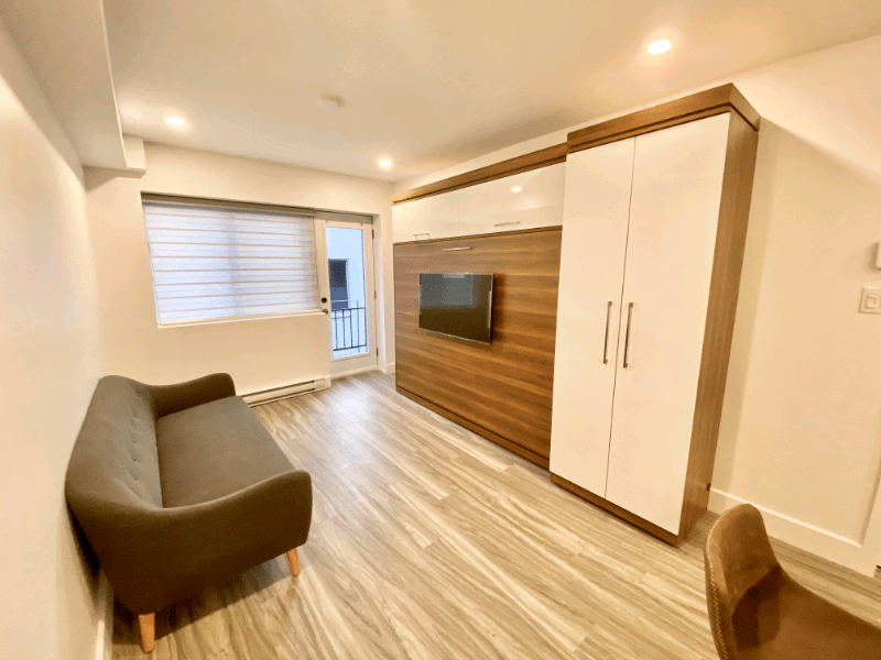 1150 Rue MarieAnne 205, Montréal, QC H2J 3J1 Studio Apartment for