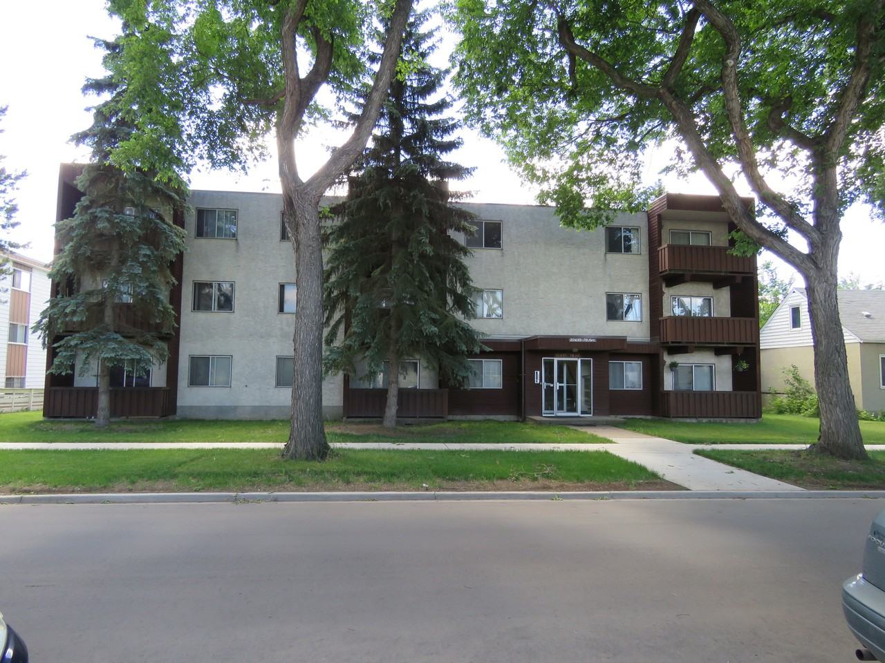 10435 78 Ave Nw Apartments in Queen Alexandra, Edmonton, AB T6E 1P1