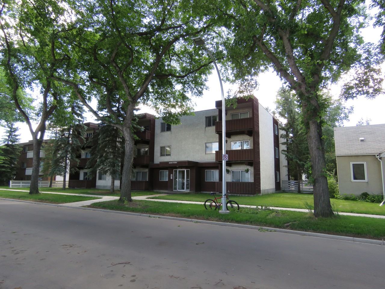 10435 78 Ave Nw Apartments in Queen Alexandra, Edmonton, AB T6E 1P1 Zumper