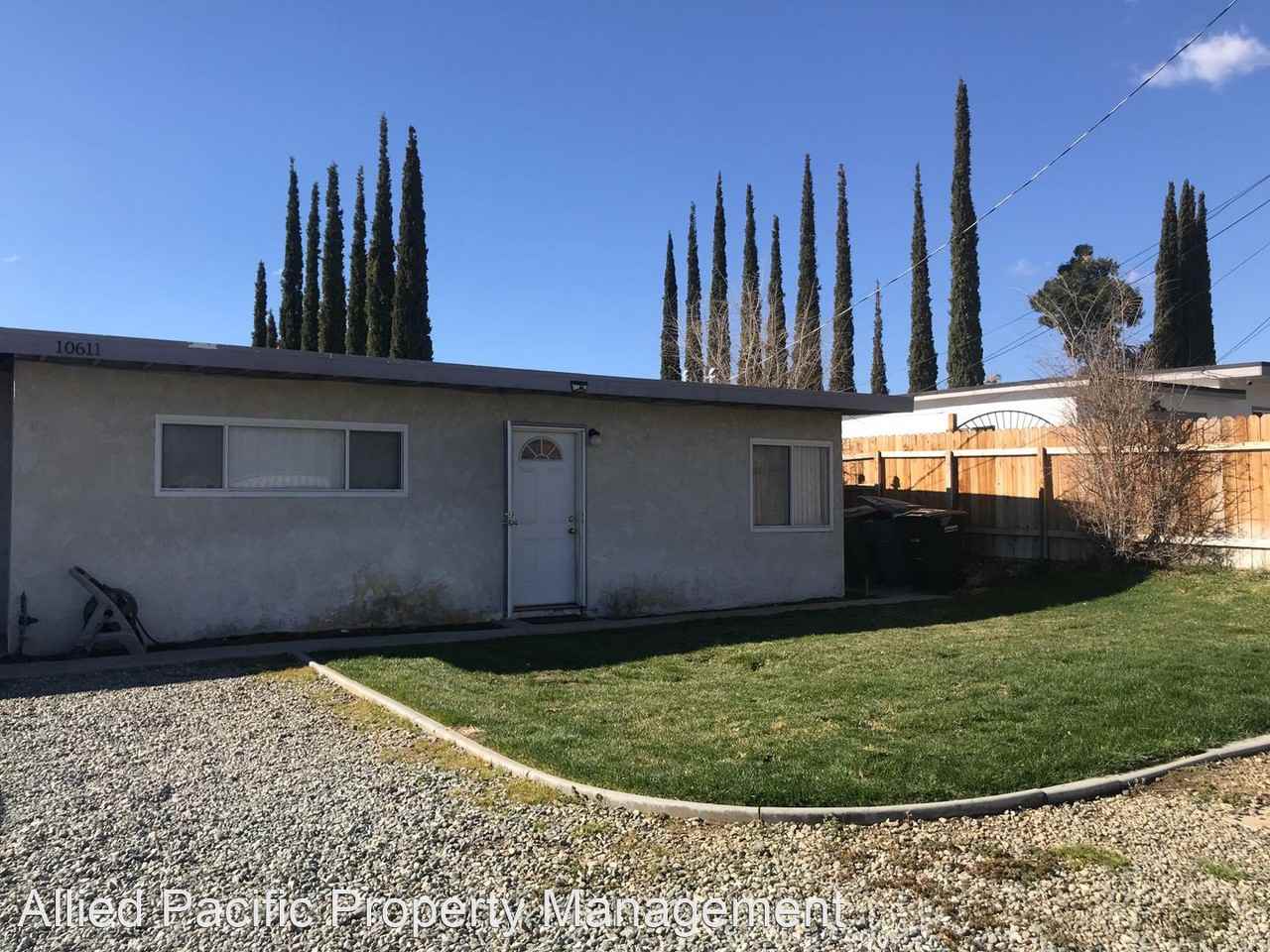10611 and 10613 El Monte Drive. Apartments for rent in Cherry Valley, California