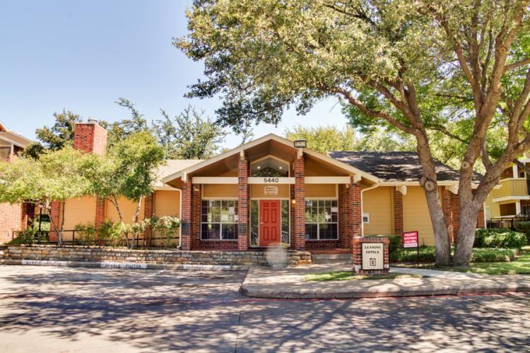 Bridgeport Apartments 5440 N Jim Miller Rd, Dallas, TX 75227 Zumper