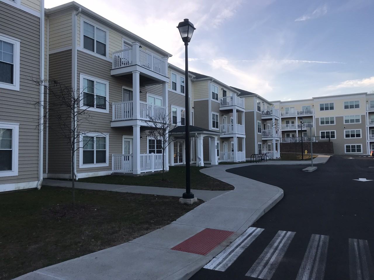 415417 Mather Street Apartments 415 Mather Street, Hamden, CT 06514