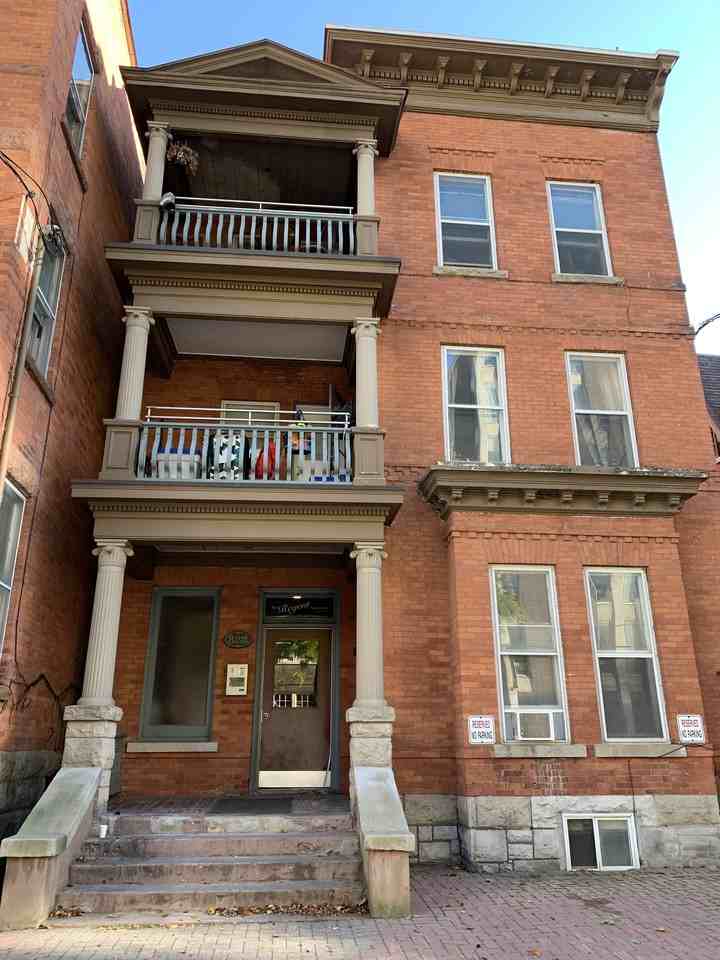 322 Cooper St. Apartments 322 Cooper Street, Ottawa, ON K2P 0G7 Zumper