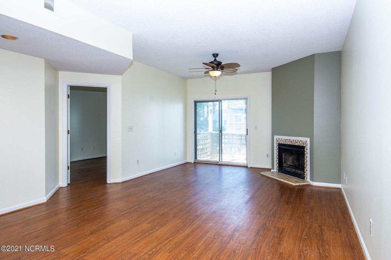 Courtyard Apartments 4240 Wilshire Boulevard 204E, Wilmington, NC 28403 Zumper