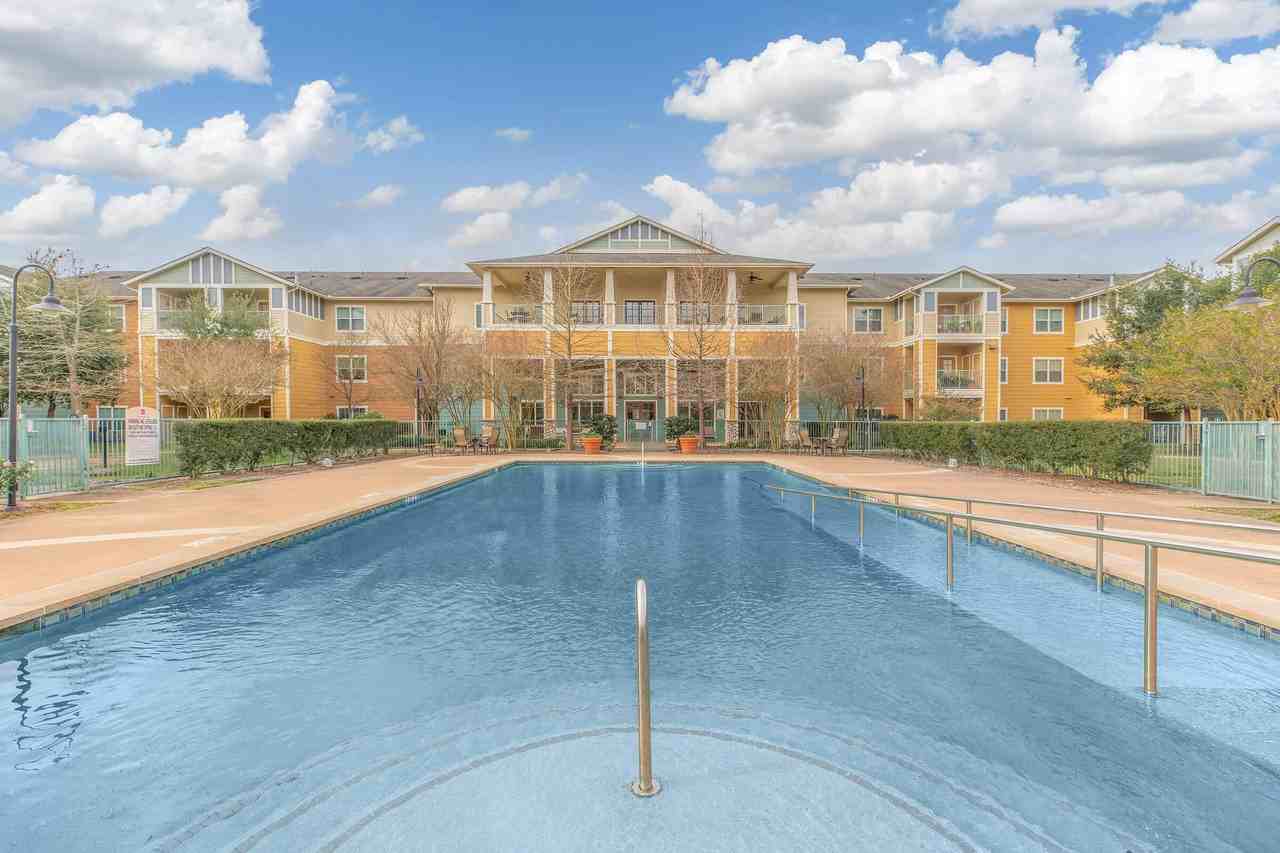 Mariposa Apartment Homes at Ella Boulevard Apartments 16354 Ella Blvd