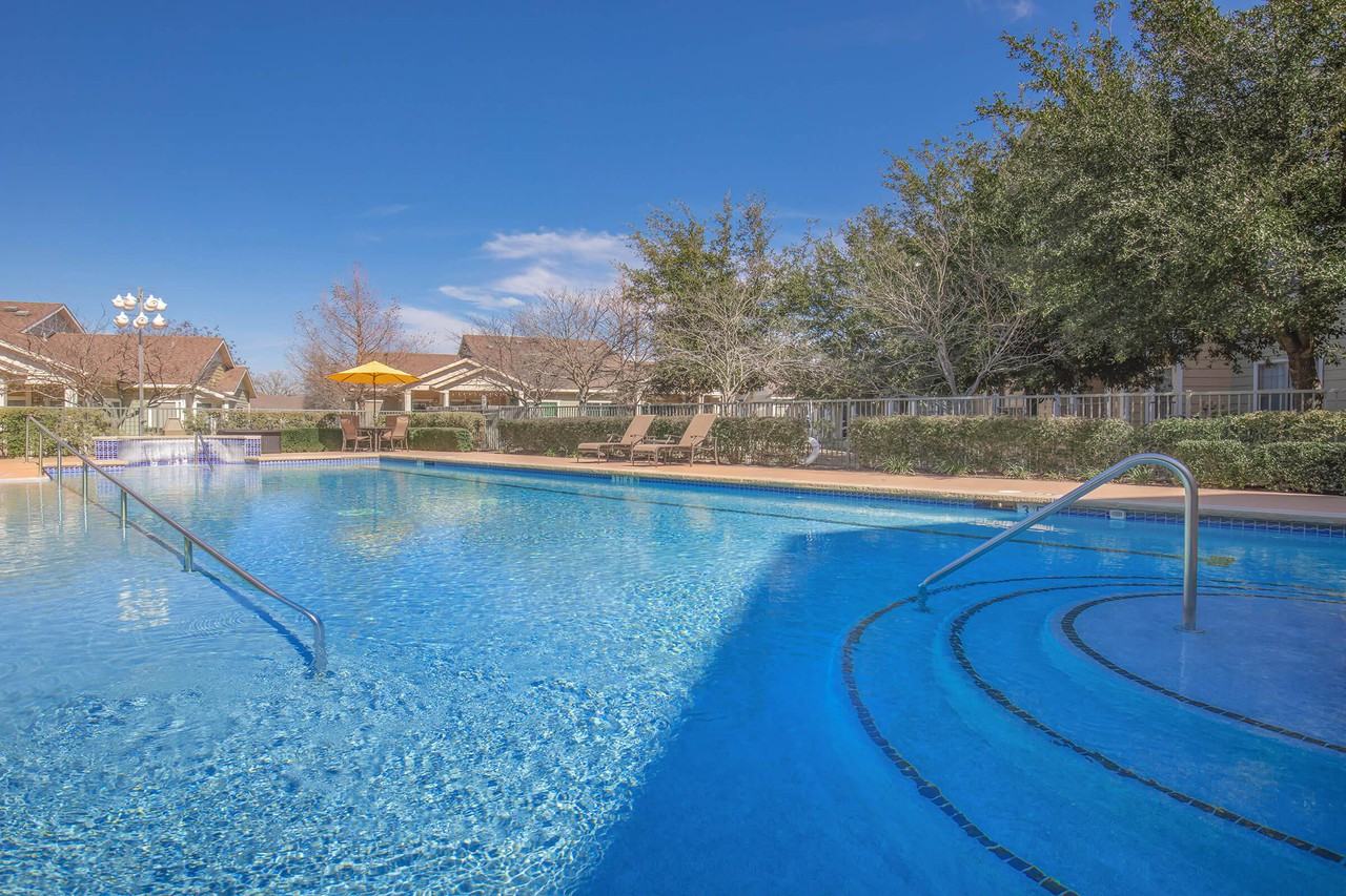 Mariposa Apartment Homes at River Bend Apartments 121 River Bend Dr