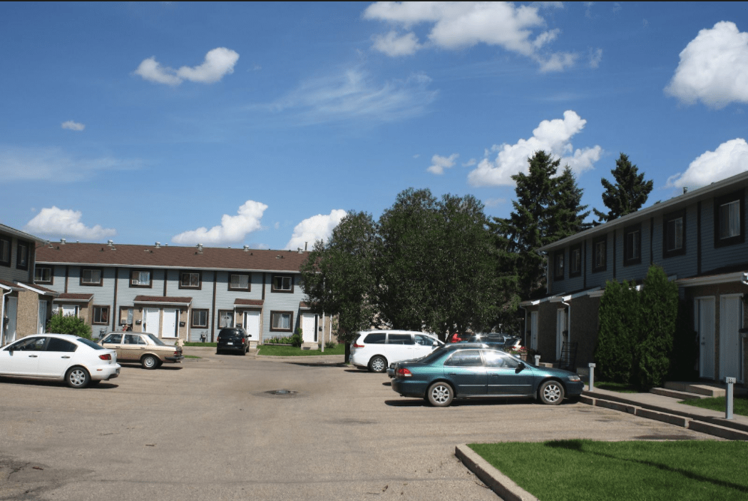 North Callingwood Townhouses Apartments 7151 171 St Nw, Edmonton, AB