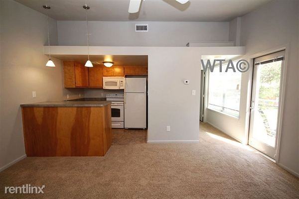 Craddock and N. LBJ Apartments Craddock Ave, San Marcos, TX 78666