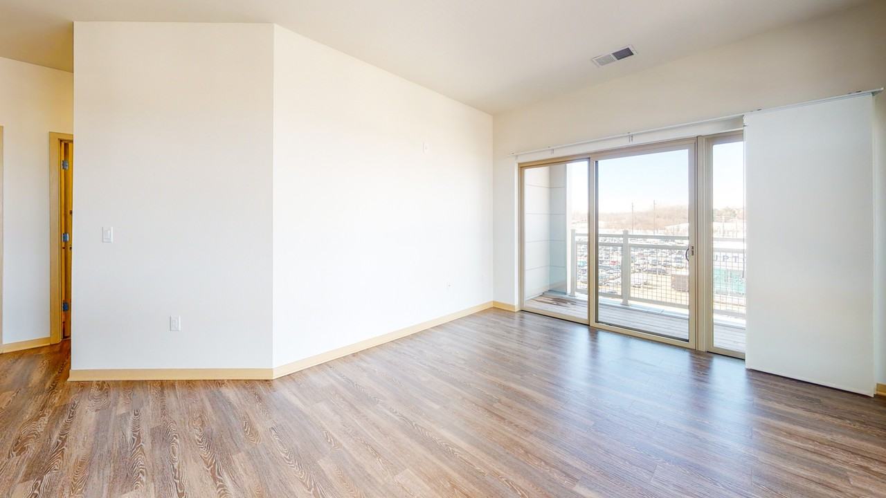 The 2100 Urban Residence Apartments 2100 N Mayfair Rd, Wauwatosa, WI 53226 Zumper