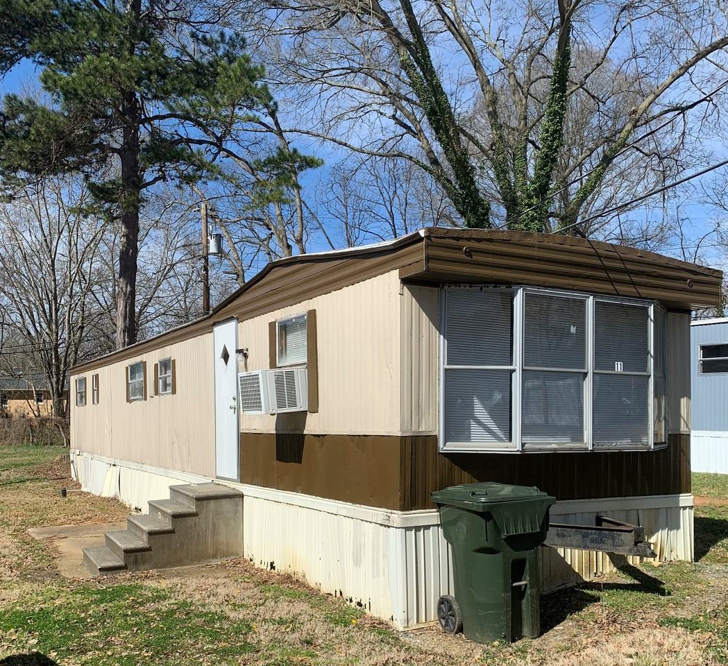11 2 Bedroom Mobile Home For Rent! Apartments 811 West Gold Street