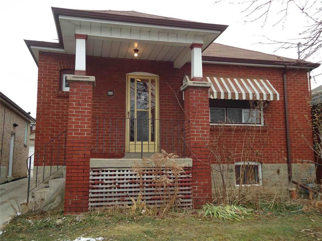 Oakwood Ave & Rogers Rd, Toronto, ON M6E 3L4 3 Bedroom House for 2,300