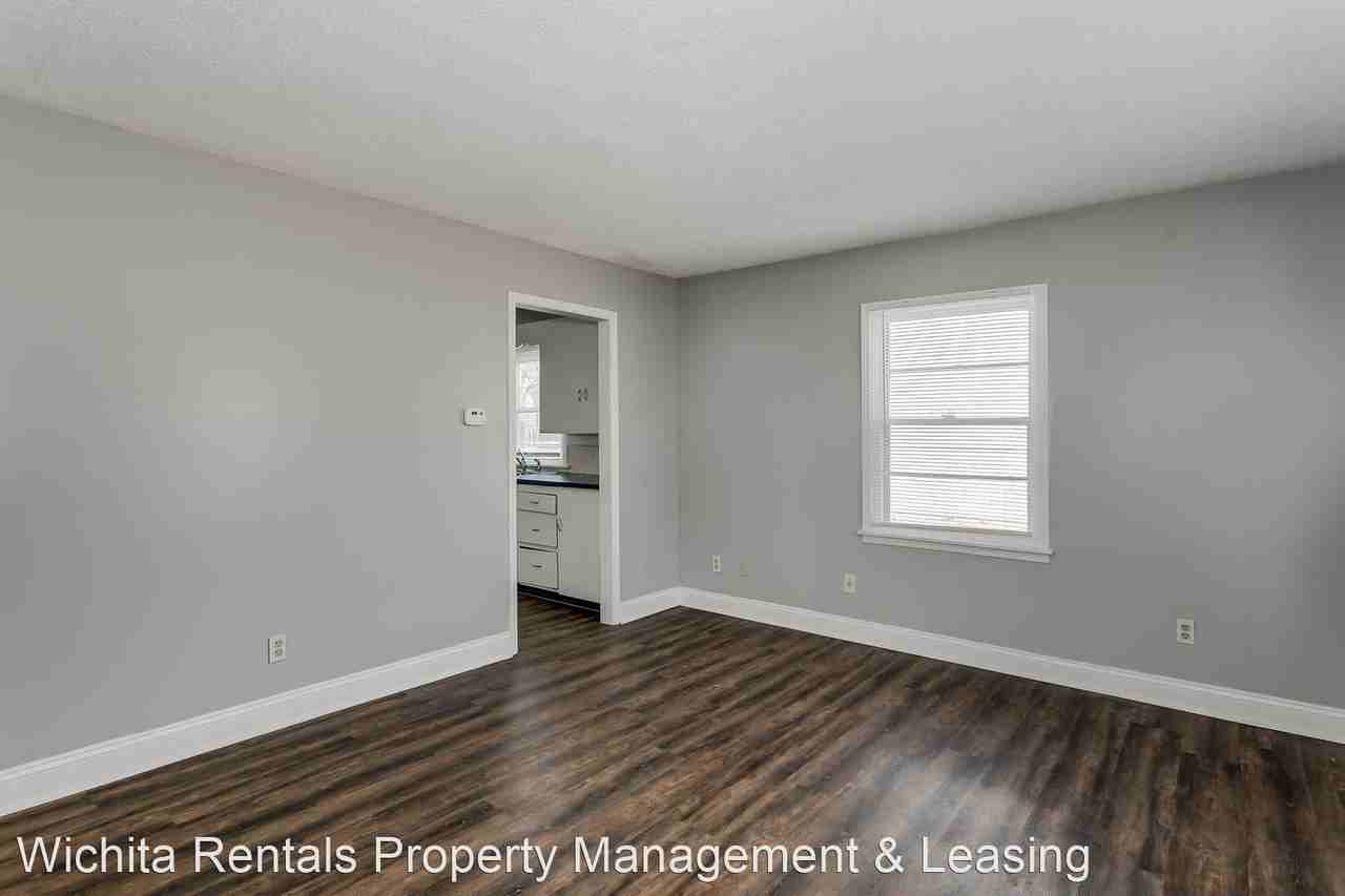2121 S Spruce St, Wichita, KS 67211 2 Bedroom House for 695/month Zumper