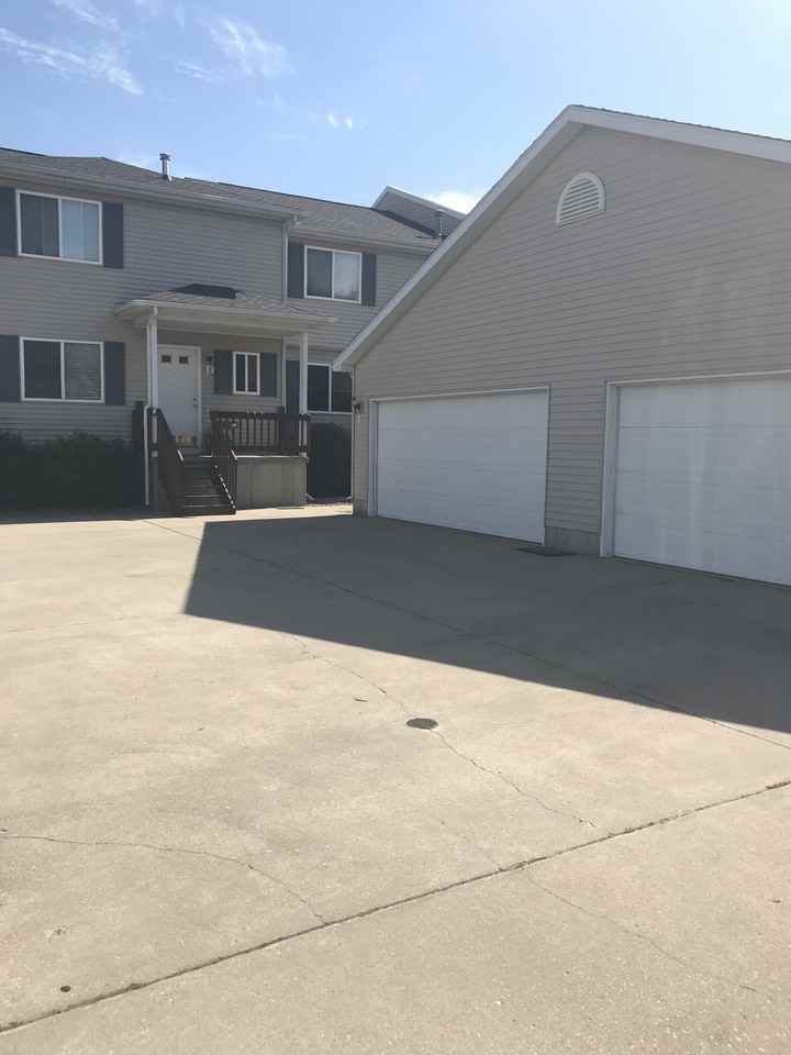 Woodside Condominiums Apartments 1514 Flynn Lane 12 Condo's, Mount