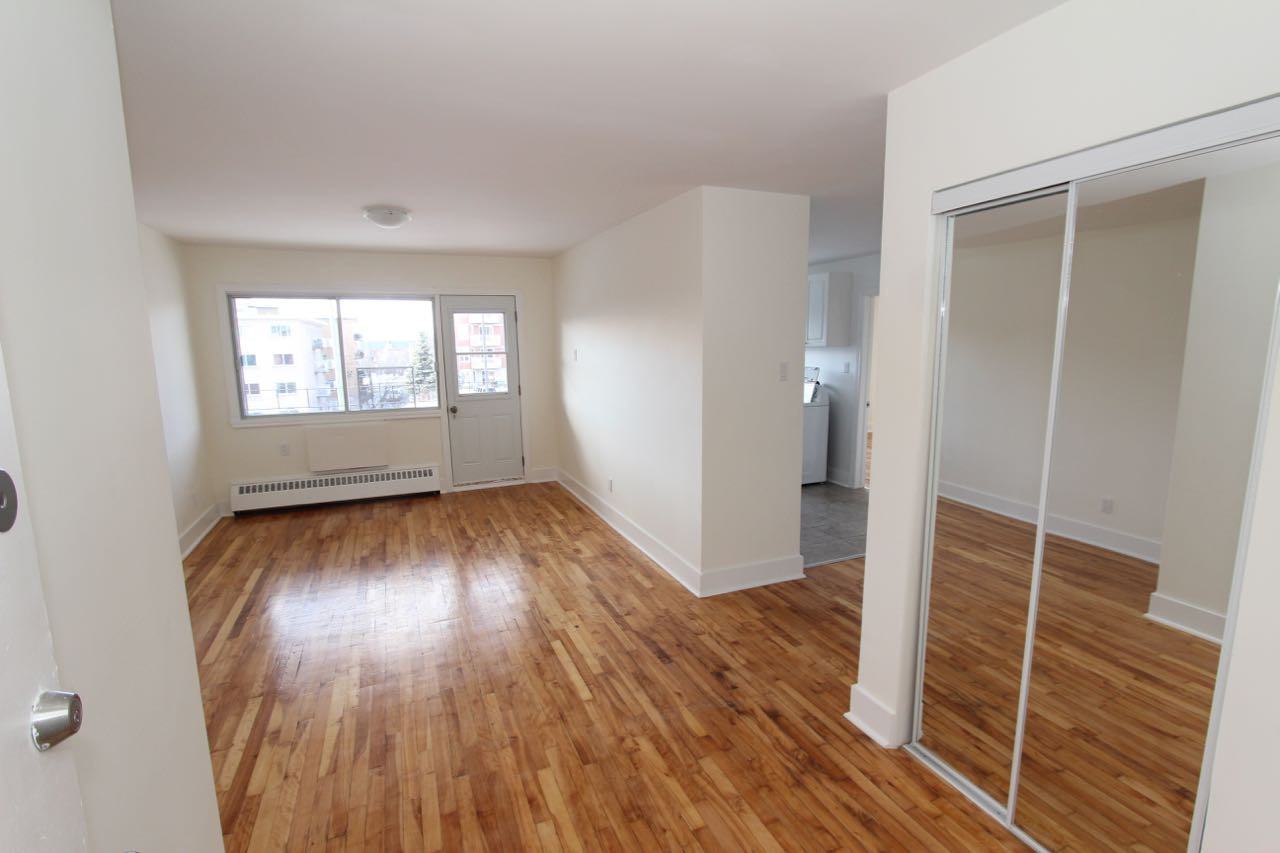 725 30e Avenue 208, Montréal, QC H8S 3Z9 2 Bedroom Apartment for