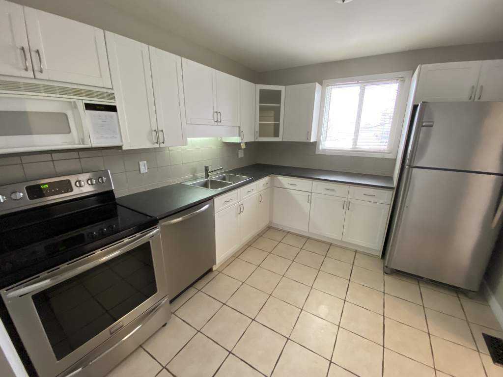 460 Southdale Apartments in Highland, London, ON N6E 1A4 Zumper