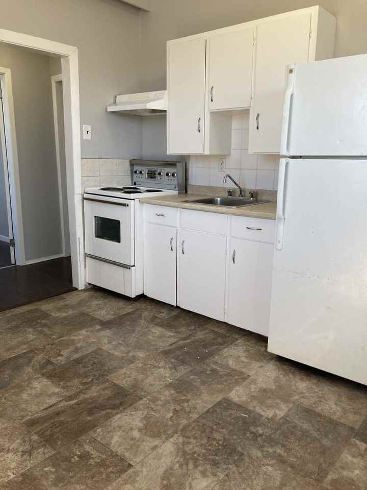 59 McLaughlin Crescent Apt 4 Apartments 59 Mclaughlin Cres Apt 4