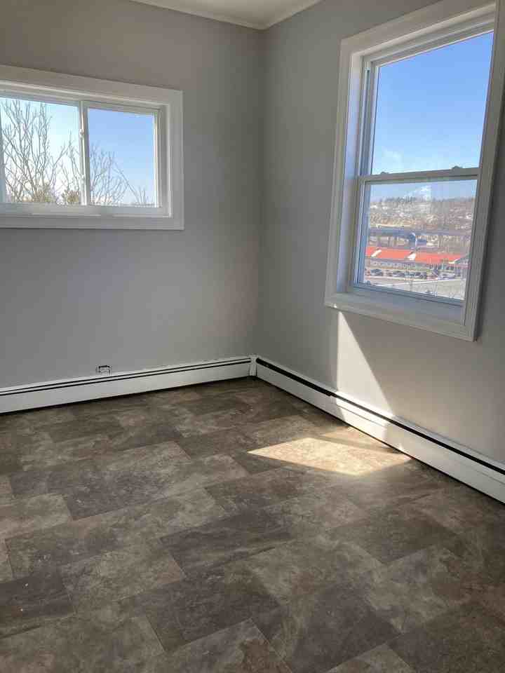 59 McLaughlin Crescent Apt 4 Apartments 59 Mclaughlin Cres Apt 4