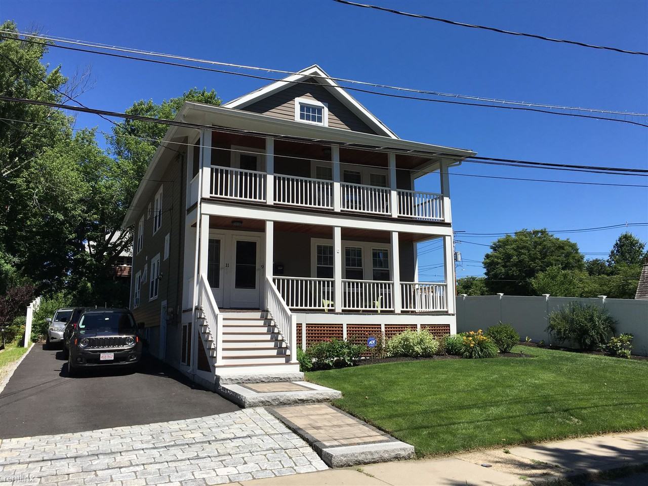 11 Richardson St Apartments for Rent in Winchester Town Center