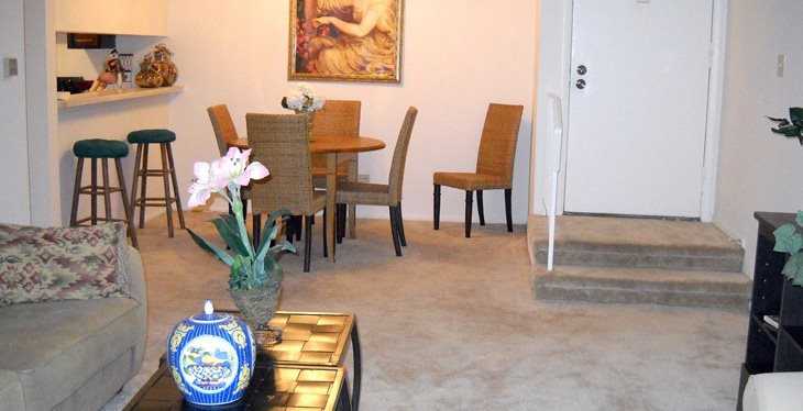 DuPage Covered Bridges Apartments 637 Burns St, Carol Stream, IL