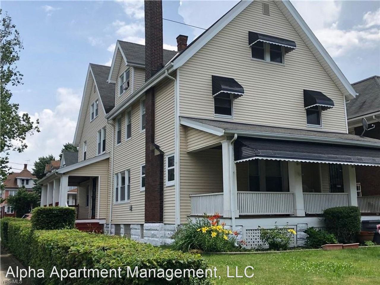 1509 E. 115th 11508 Ashbury Apartments in University, Cleveland, OH