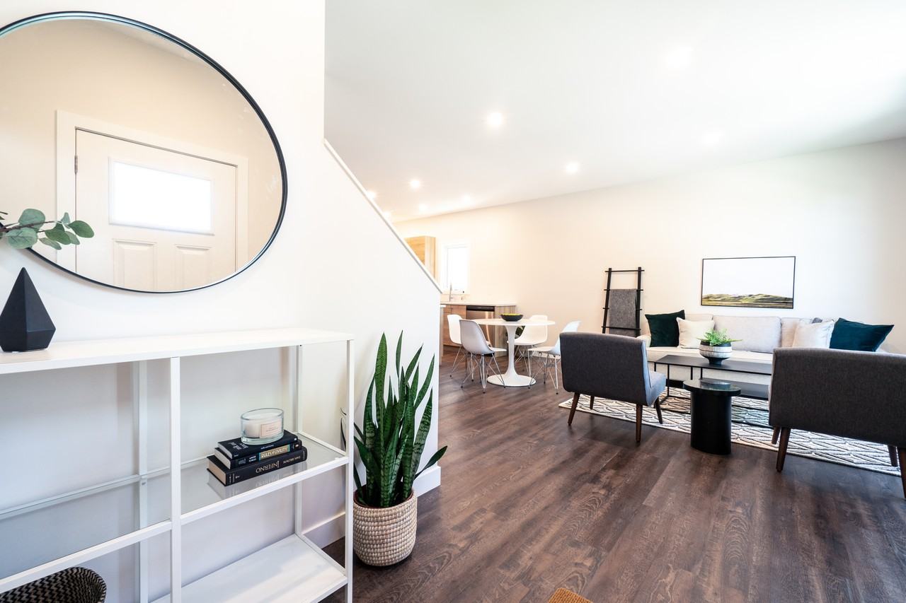 746 Prince Rupert Avenue Apartments in Munroe East, Winnipeg, MB R2K