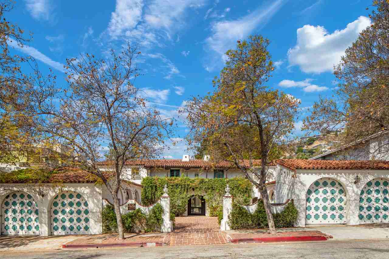 1471 Havenhurst Dr. West Hollywood "The Andalusia" Apartments 1471