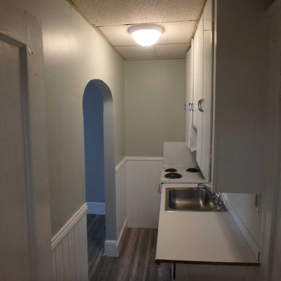 17 Jefferson Street 10 10, Lewiston, ME 04240 Studio Apartment for