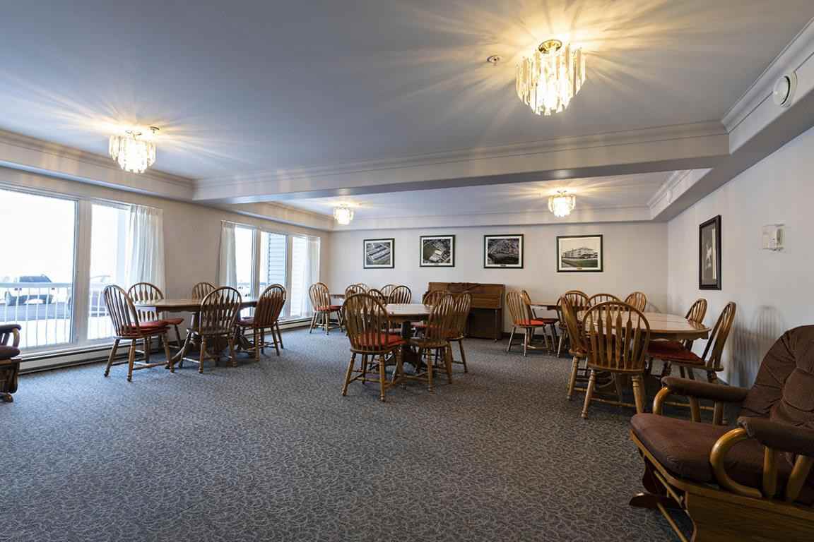 Château Mapleton Apartments 230 Mapleton Rd, Moncton, NB E1C 0H6 Zumper