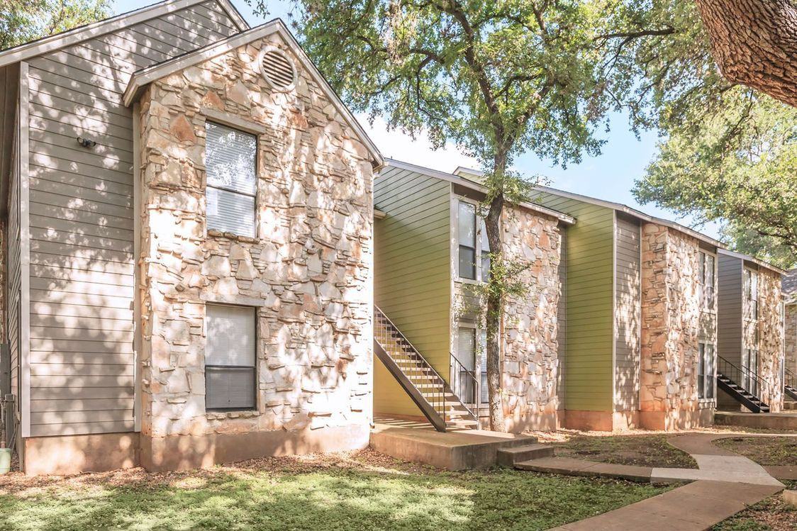 Salado Crossing Apartments 13230 Blanco Rd, San Antonio, TX 78216