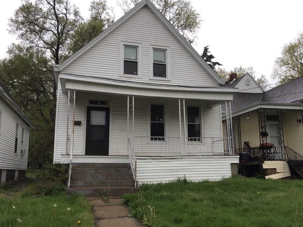 2507 Northeast Madison Avenue, Peoria, IL 61603 3 Bedroom House for