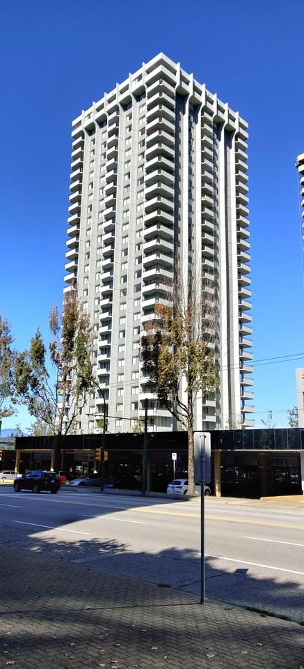 Burnaby Centre Apartments 4266 Grange St, Burnaby, BC V5H 1P1 Zumper