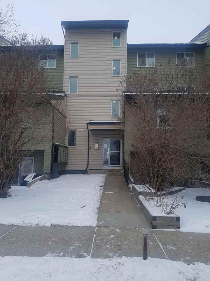 13458 Fort Road Apartments 13458 Fort Rd Nw, Edmonton, AB T5A 1C5