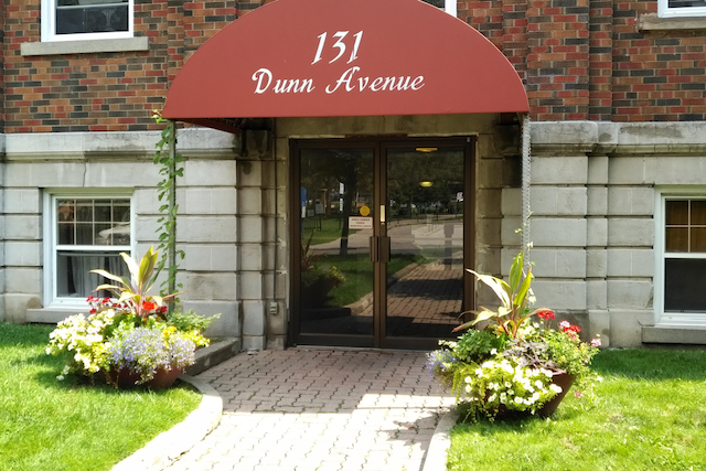Dunn Avenue Apartments 131 Dunn Ave, Toronto, ON M6K 2R8 Zumper