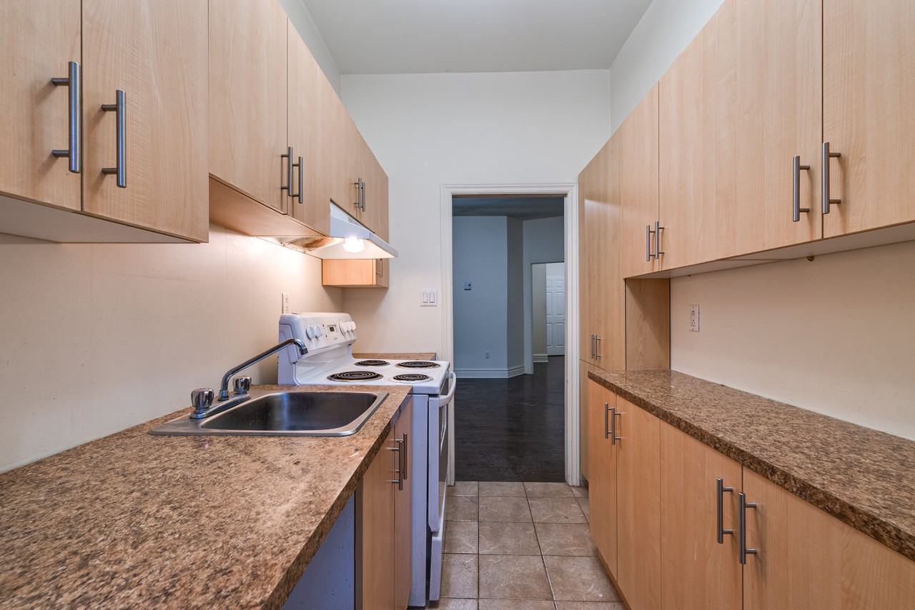 1429 Rue Apartments in Quartier VilleMarie, Montréal, QC H3G