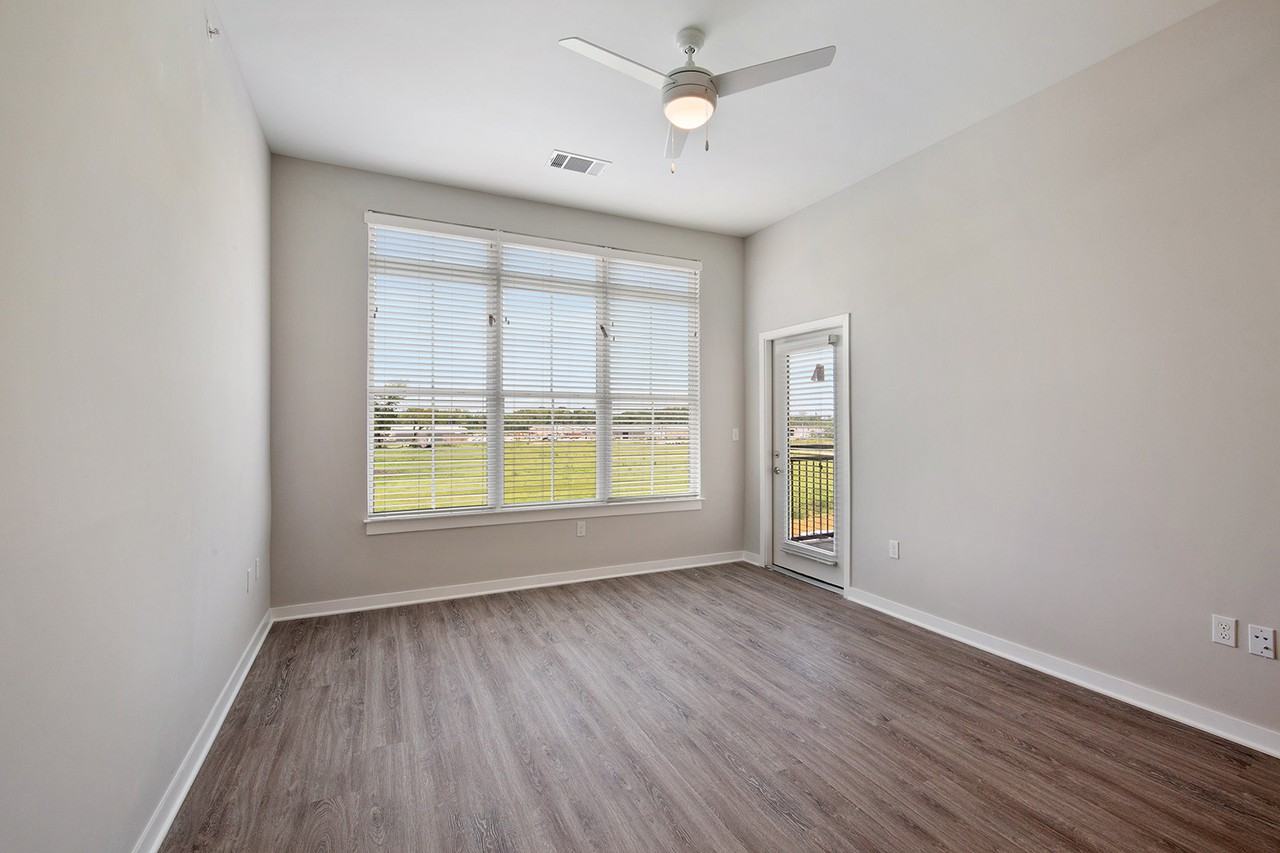 Sawgrass Point Apartments 2163 S Veterans Blvd, Gonzales, LA 70737