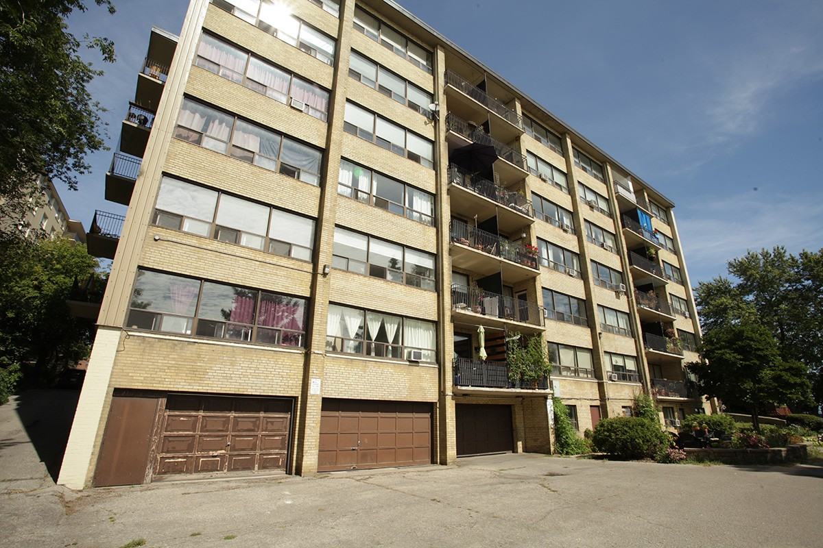 2 Royal York Apartments 2 Royal York Rd, Toronto, ON M8V 2S6 Zumper