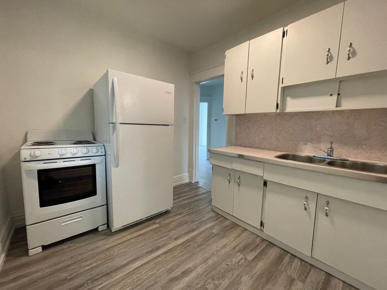 863 Mulvey Avenue Apartments 863 Mulvey Ave, Winnipeg, MB R3M 1G6