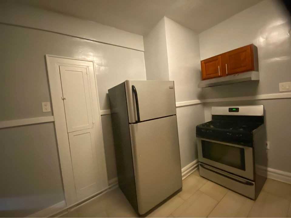 The Claremont House Apartments 188 Claremont Avenue 7, Montclair, NJ