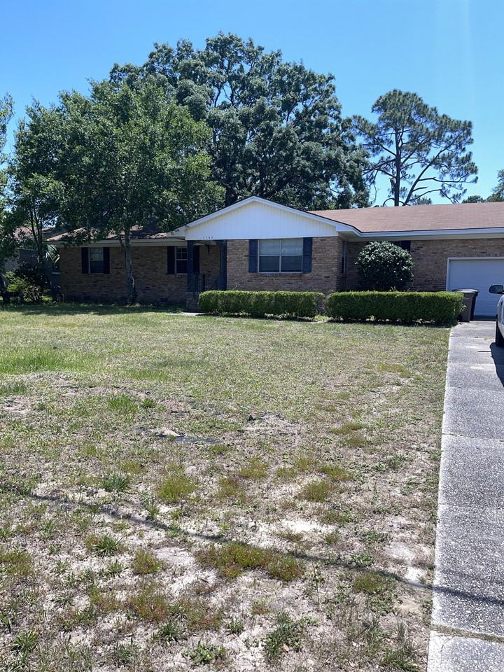 1750 Bayou Blvd 1, Pensacola, FL 32503 4 Bedroom Apartment for Rent