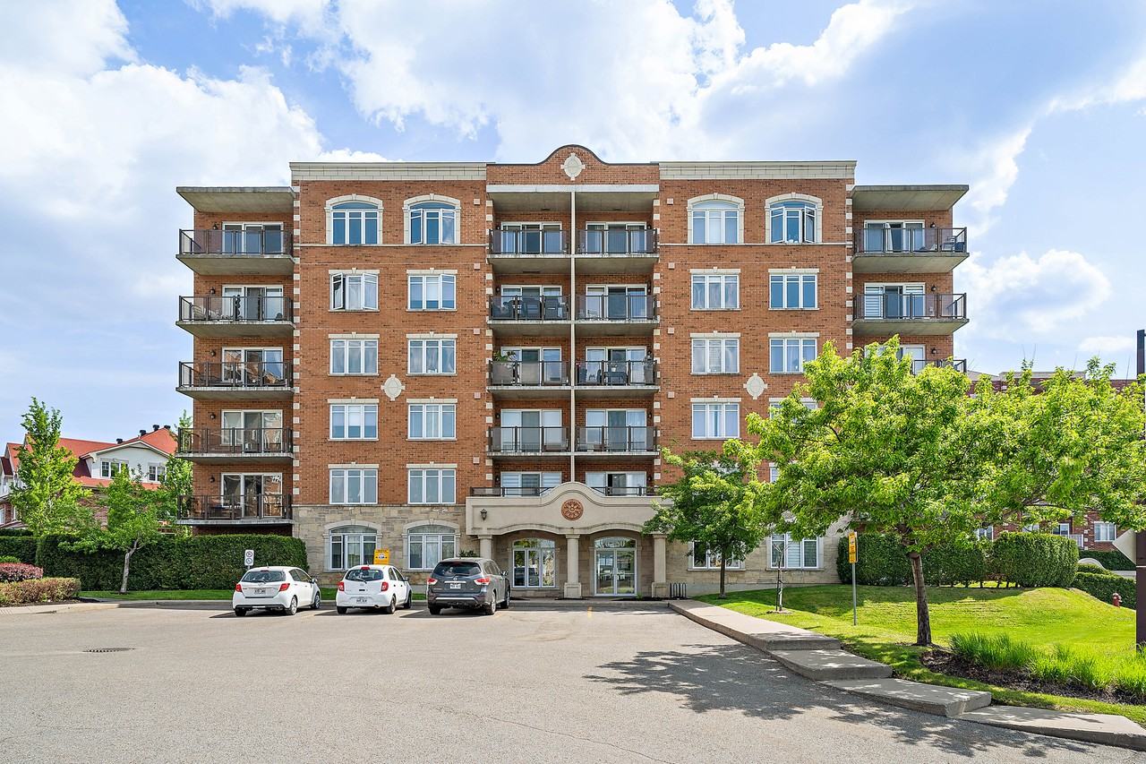 6750 Boulevard HenriBourassa Ouest 607, Montréal, QC H4R 1C3 2