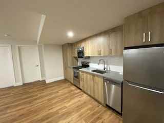 1398 Mayview Apartments in Carlington, Ottawa, ON K1Z 8H7 Zumper