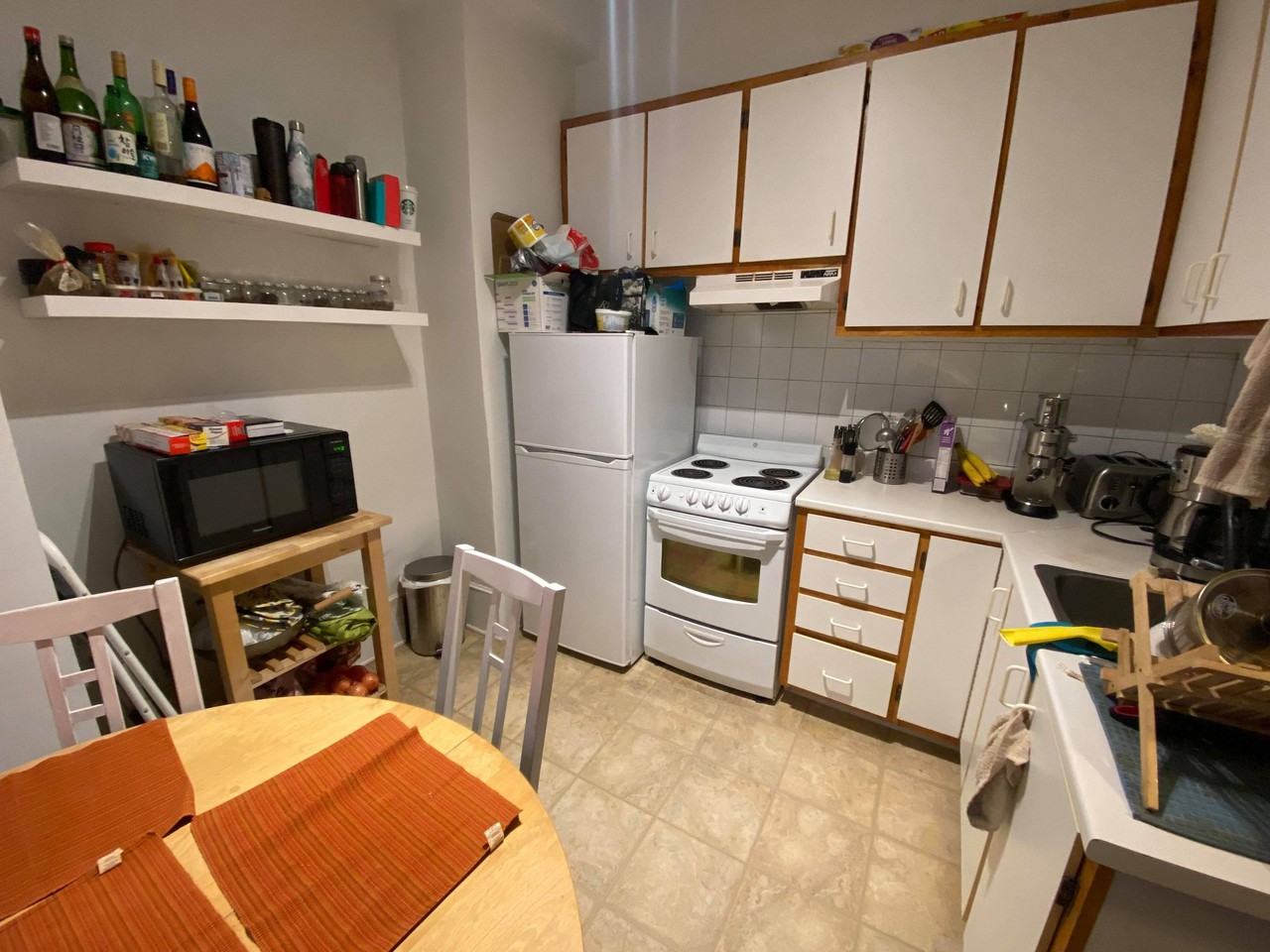 4360 StDenis Apartments 4360 Rue SaintDenis, Montréal, QC H2J 2L1