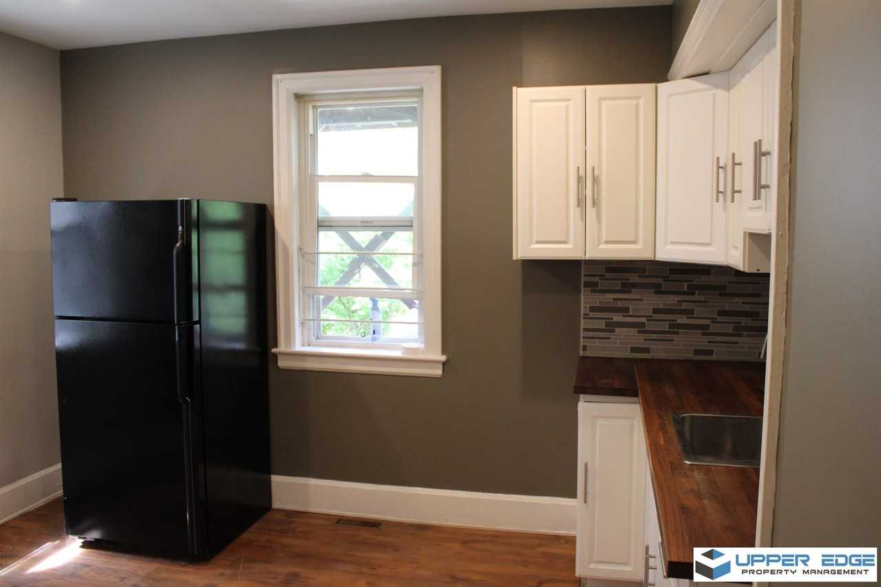 262 Austin St N, Winnipeg, MB R2W 3M9, CAN 3 bedroom House Rental