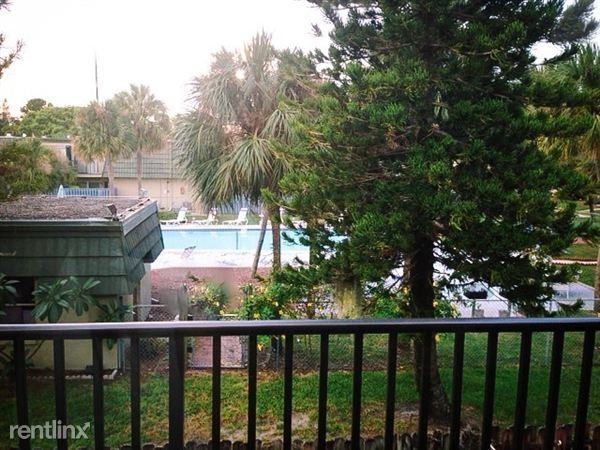 Fountain Square Condos Apartments 1799 N Highland Ave, Clearwater, FL