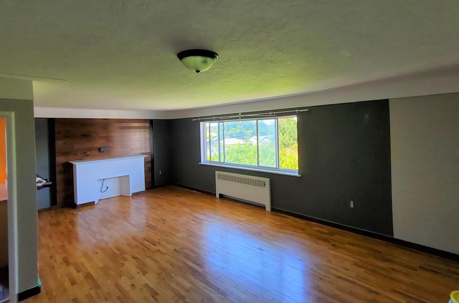 Wellington Place Apartments 2120 Cadboro Bay Rd, Oak Bay, BC V8R 5G7