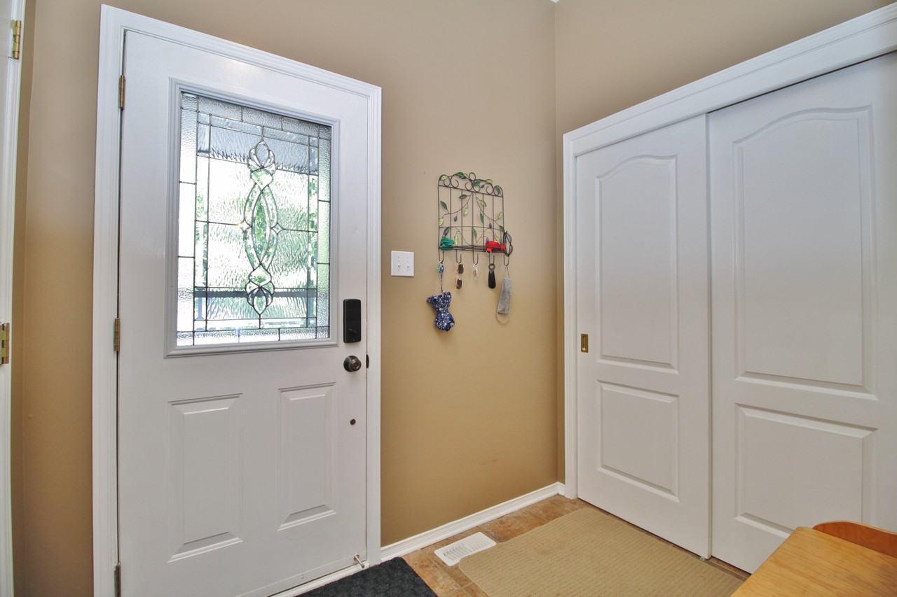 412 Citadel Cr Apartments in Barrhaven, Ottawa, ON K2G 7E8 Zumper