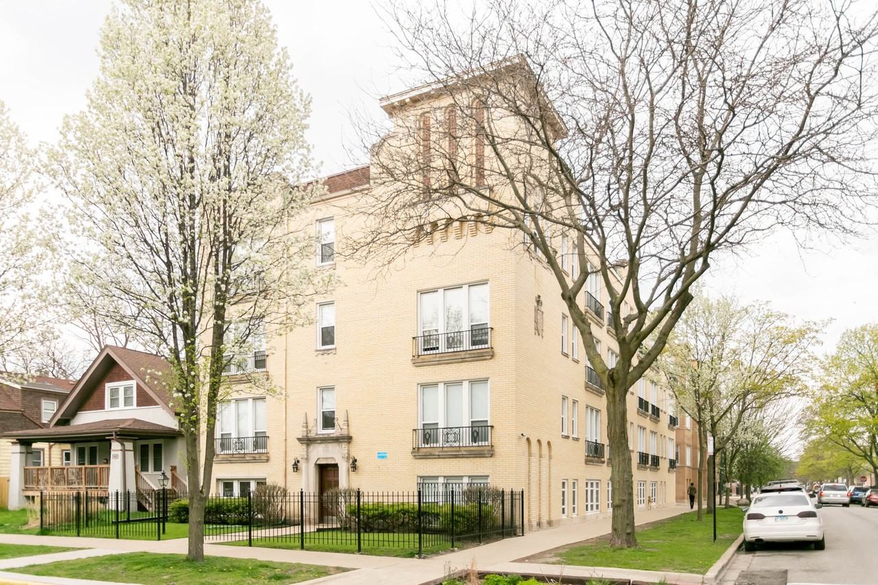 4901 N Christiana Ave Apartments 4901 North Christiana Avenue