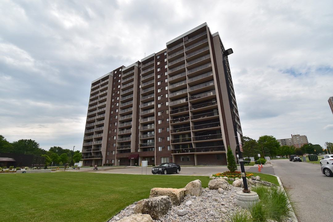 9099 Riverside Dr E Apartments in Riverside, Windsor, ON N8S 4P9 Zumper