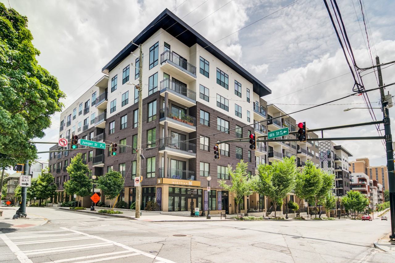 Broadstone Midtown Apartments 811 Juniper St Ne, Atlanta, GA 30308